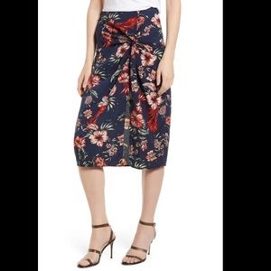🆕STATESIDE│Hawaiian Floral Print Twist Skirt (Small)